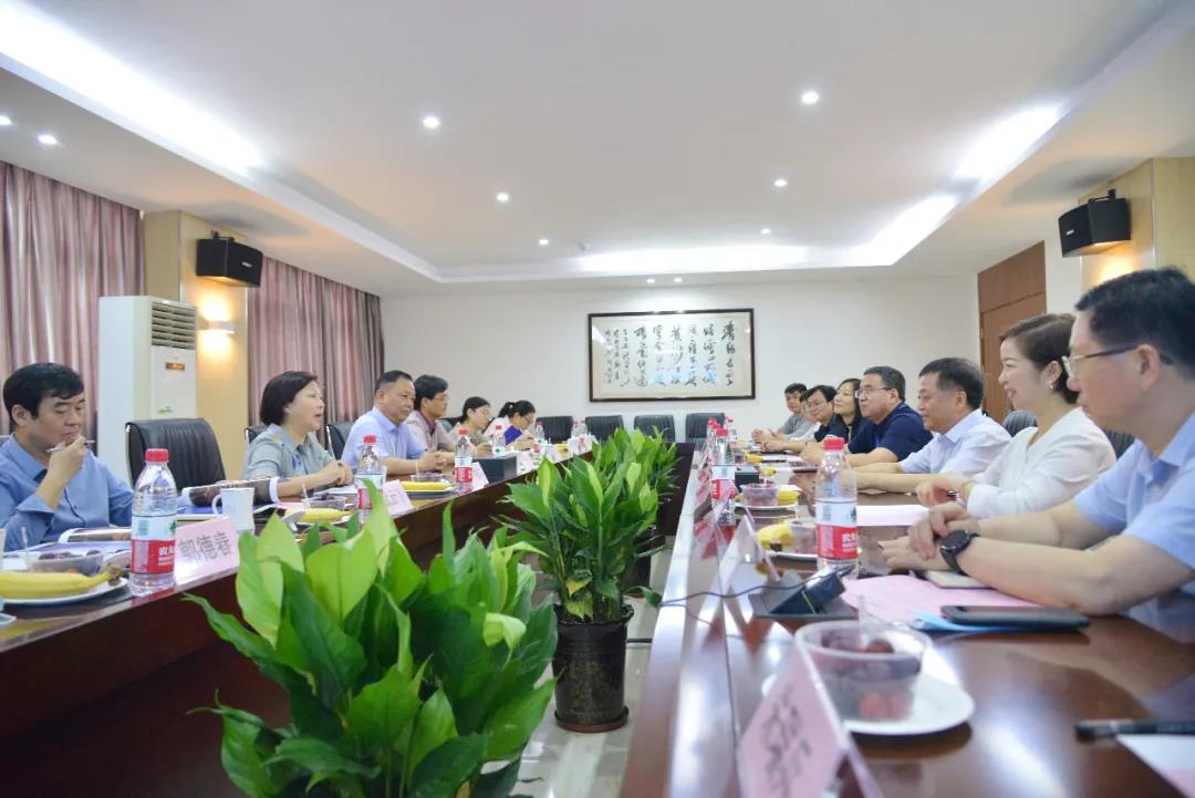 ballbet������(�й�)����ɭ����