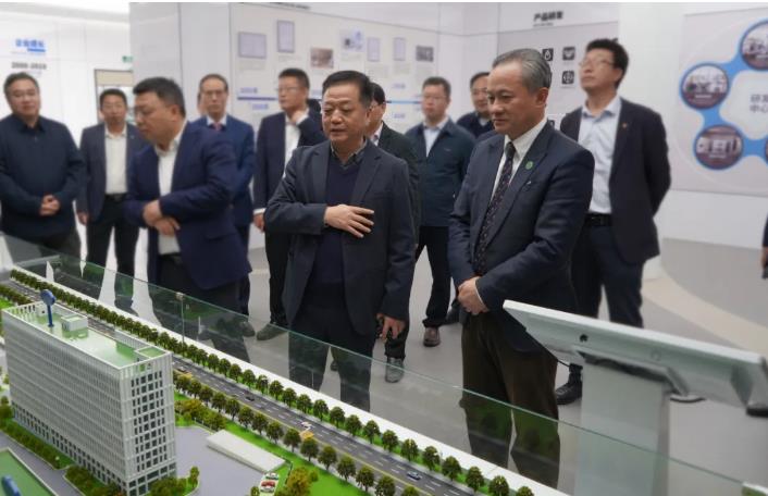 ballbet������(�й�)����ɭ����